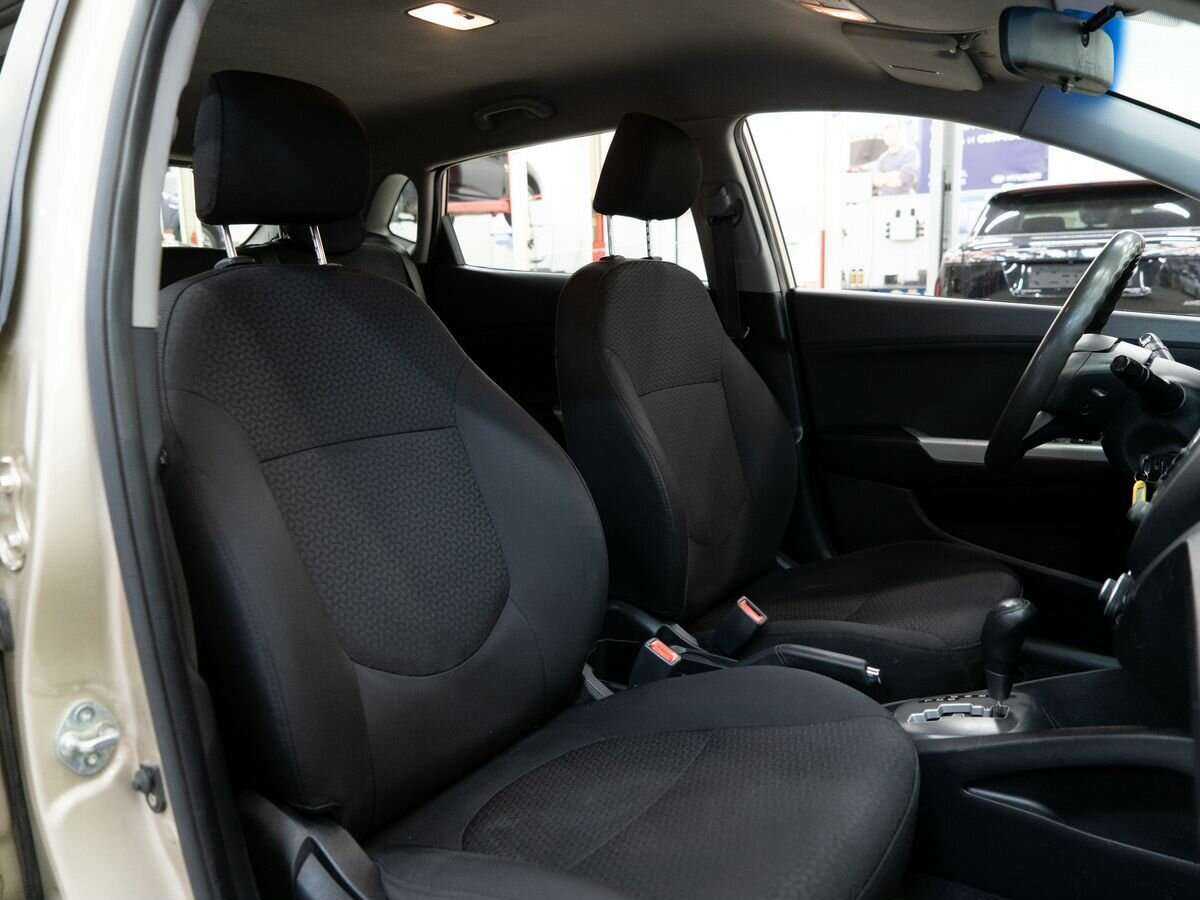 Kia Rio 4-speed, 2012 Фото №8