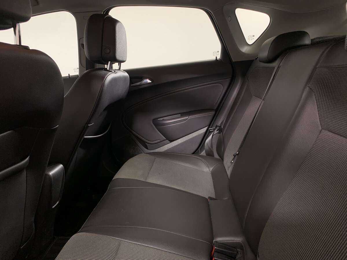 Opel Astra, 2012 Фото №16