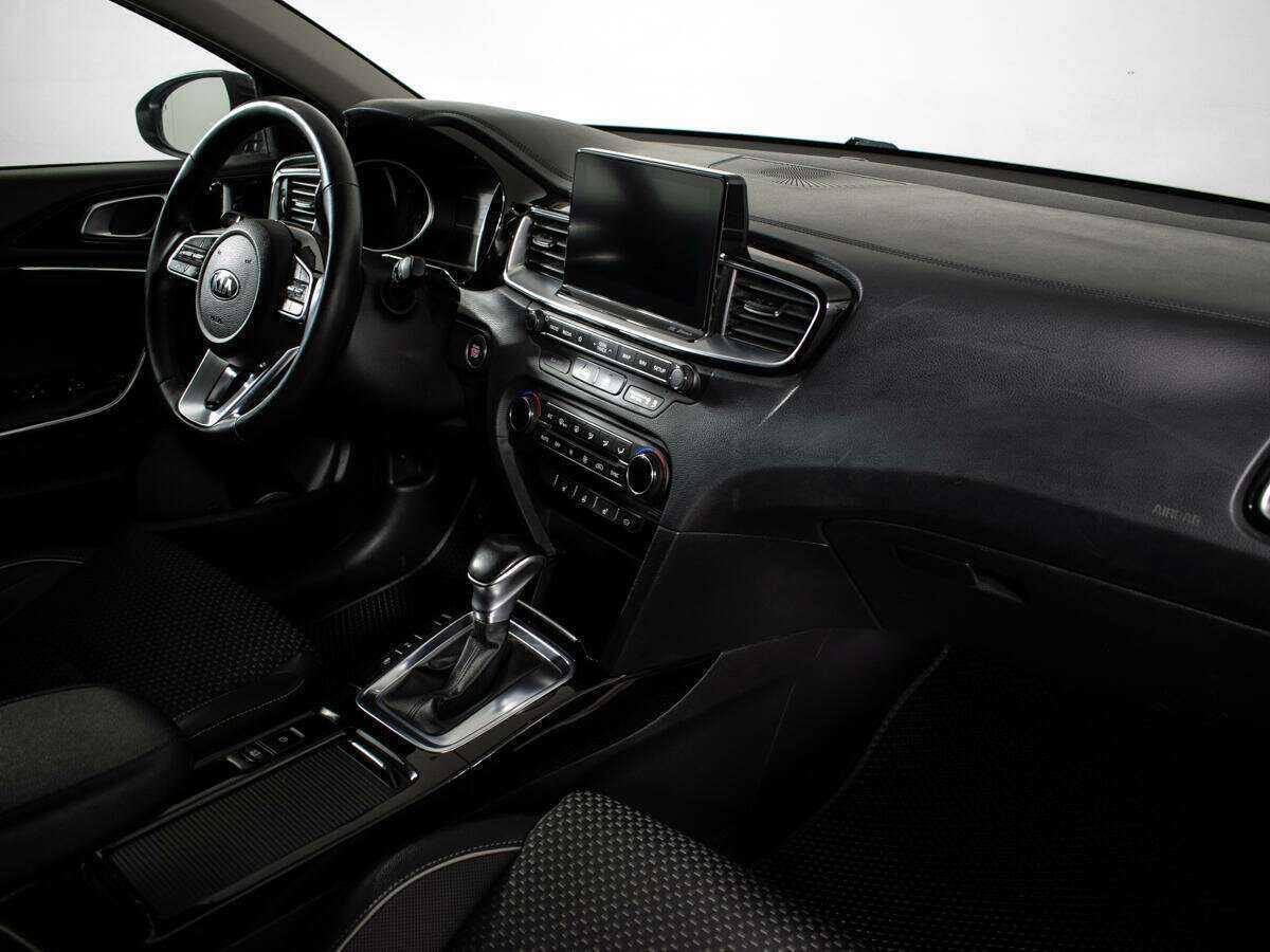 Kia Ceed, 2018 Фото №9