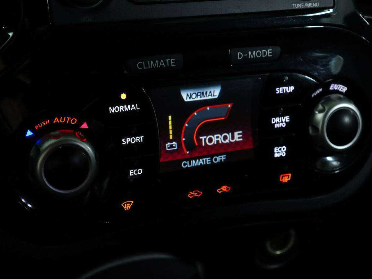 Nissan Juke, 2012 Фото №18