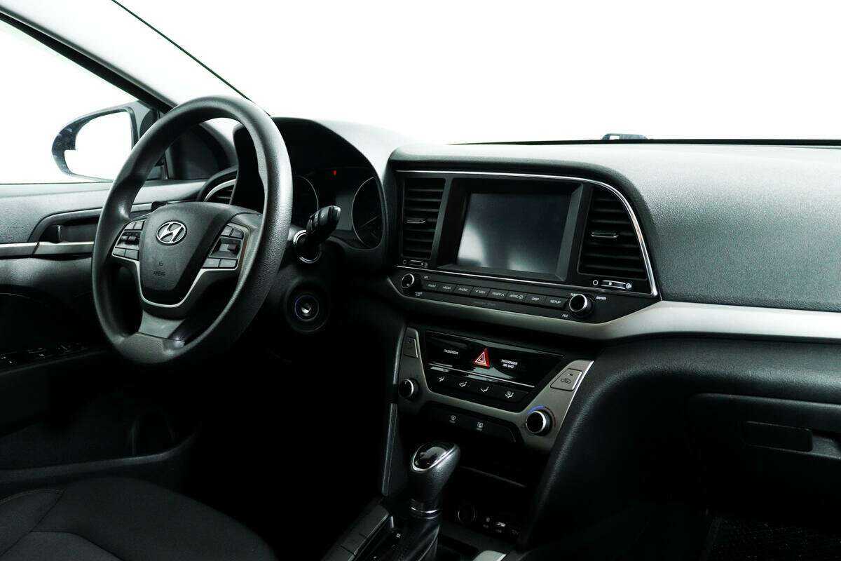 Hyundai Elantra, 2018 Фото №9
