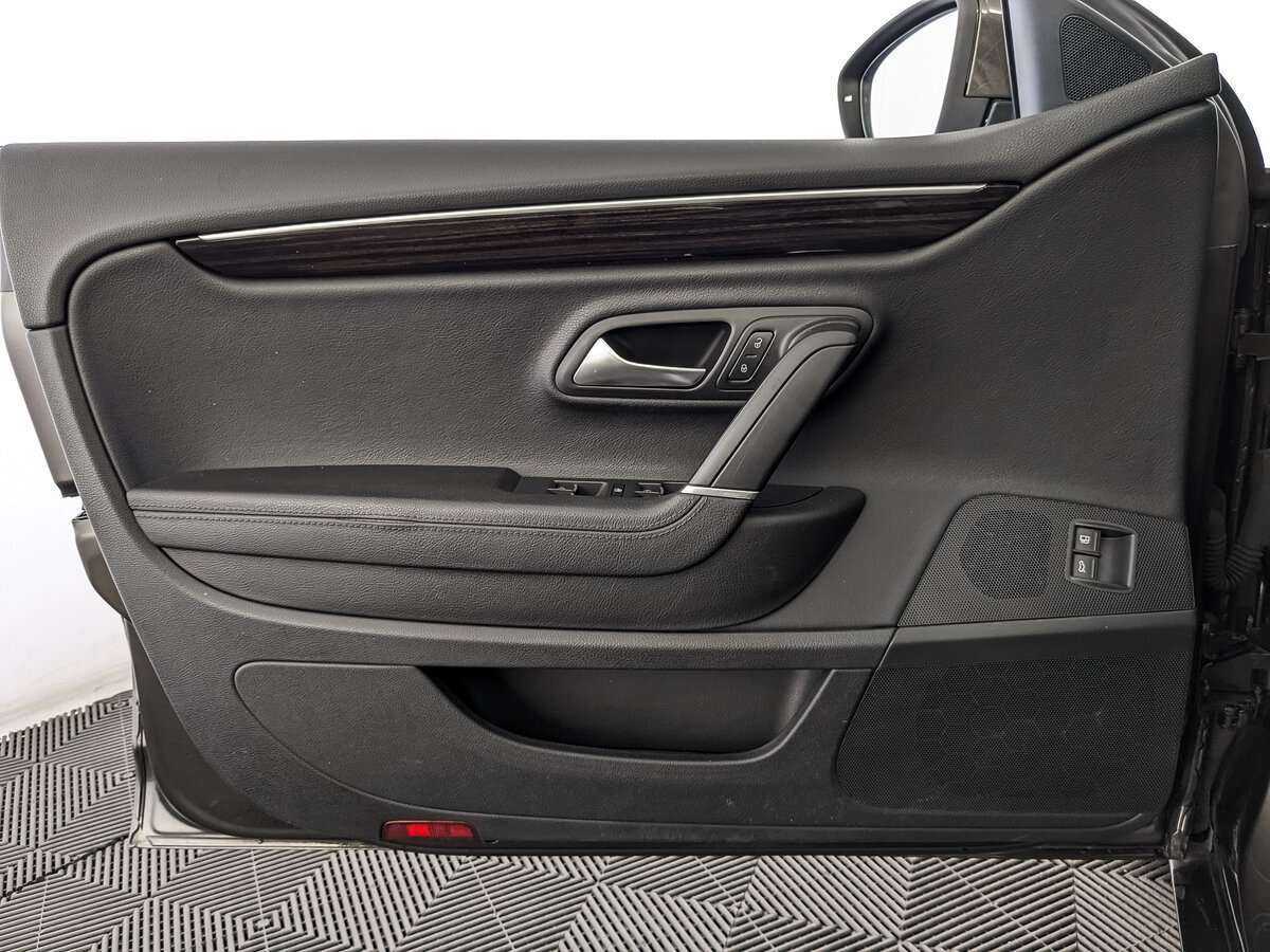 Volkswagen Passat CC, 2012 Фото №18