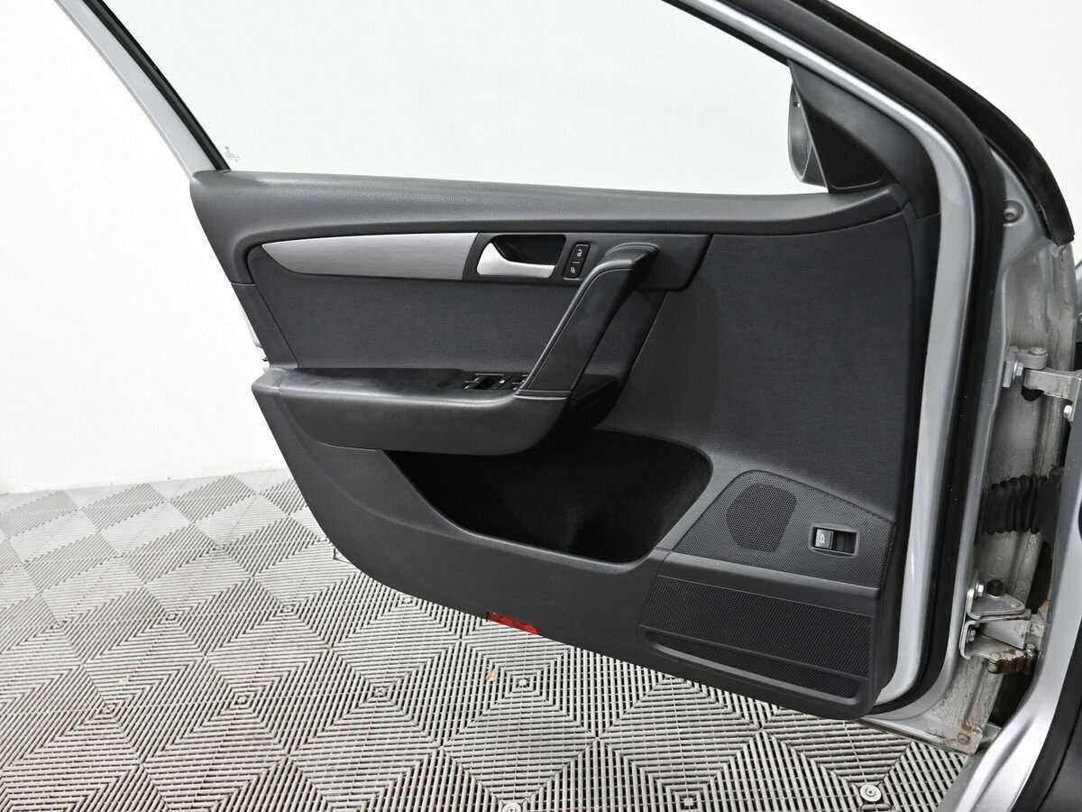 Volkswagen Passat, 2014 Фото №9