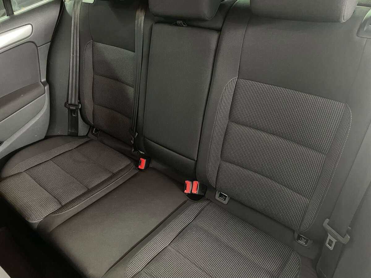 Volkswagen Golf, 2012 Фото №17