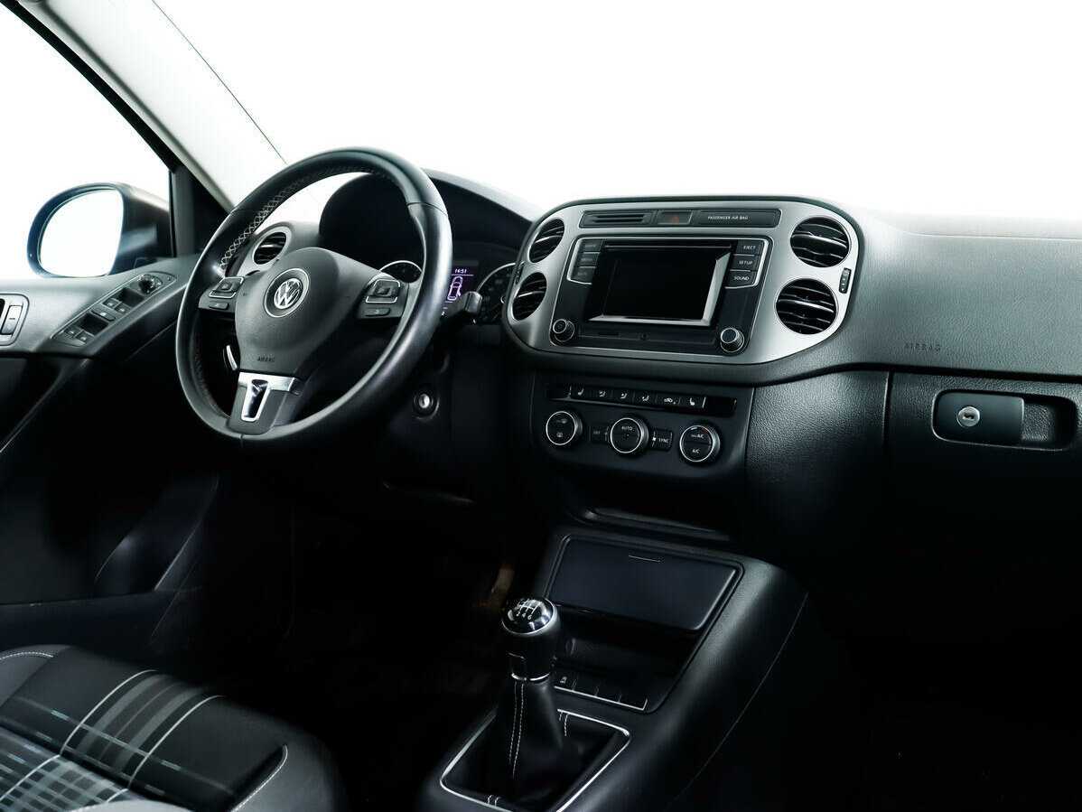 Volkswagen Tiguan, 2015 Фото №9