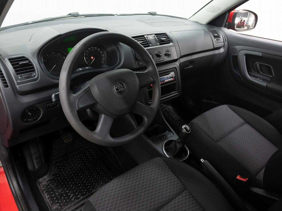 Skoda Fabia, 2013 Фото №8