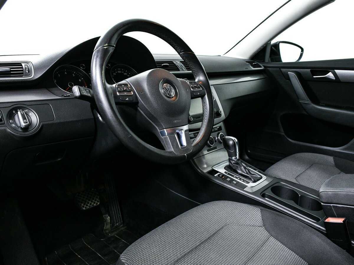 Volkswagen Passat, 2013 Фото №13