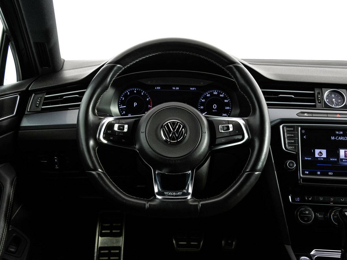 Volkswagen Passat, 2016 Фото №12