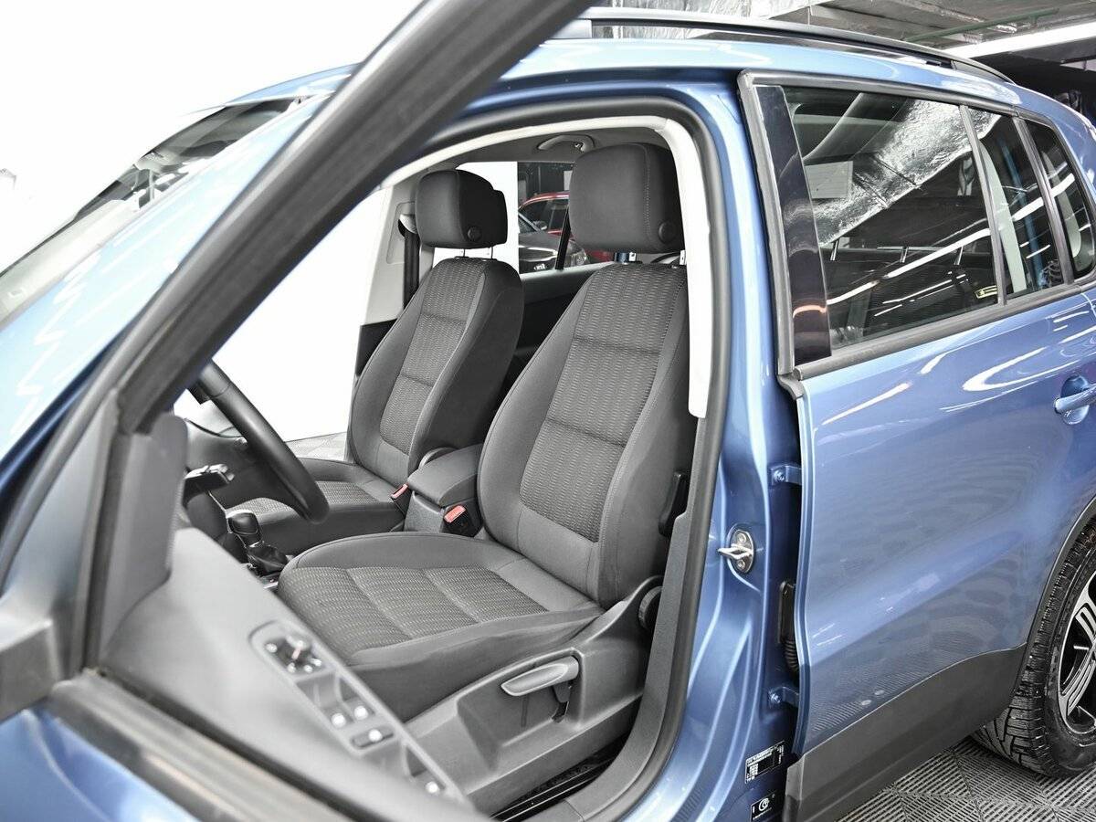 Volkswagen Tiguan, 2012 Фото №6