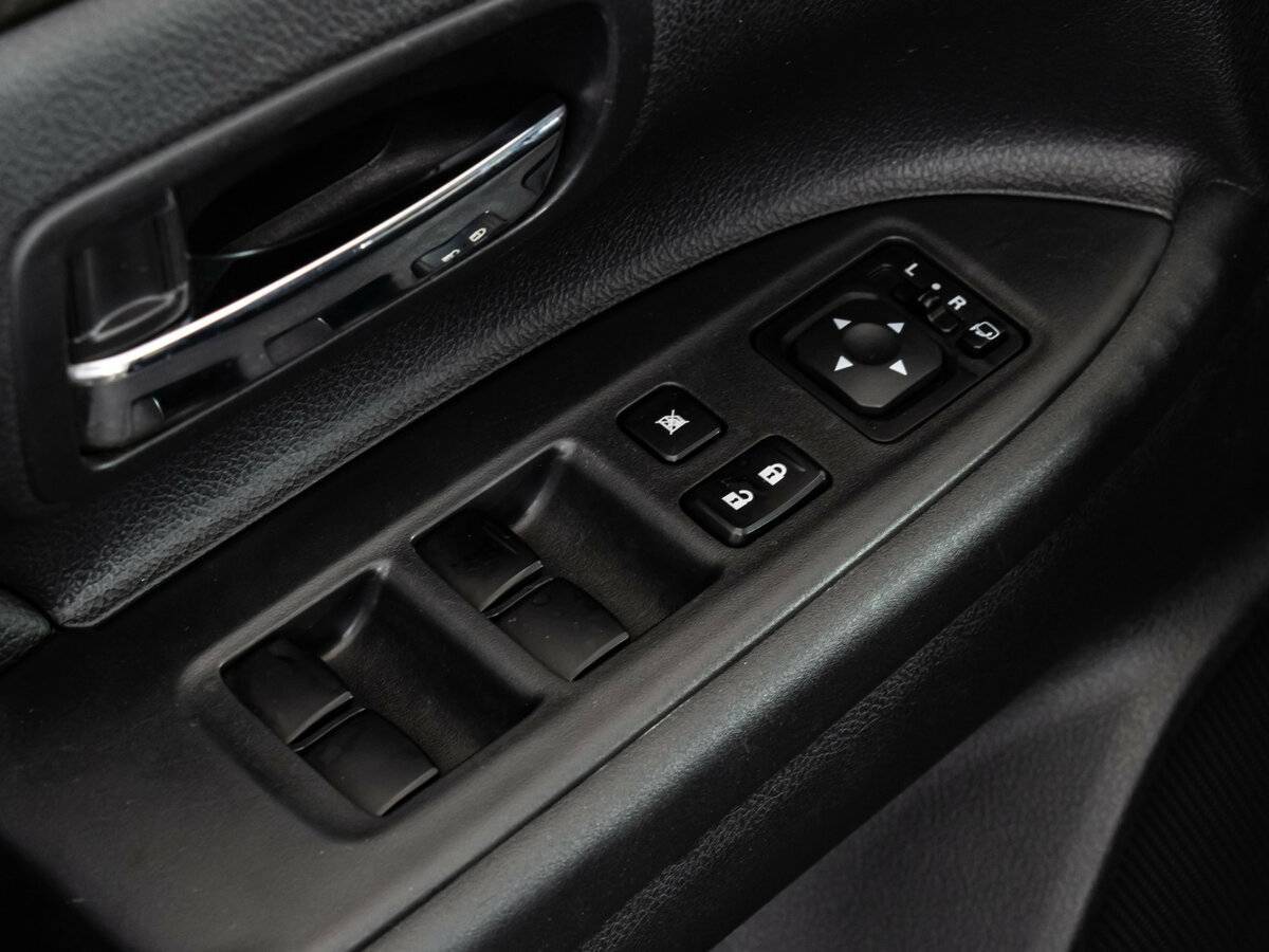 Mitsubishi Outlander, 2014 Фото №14