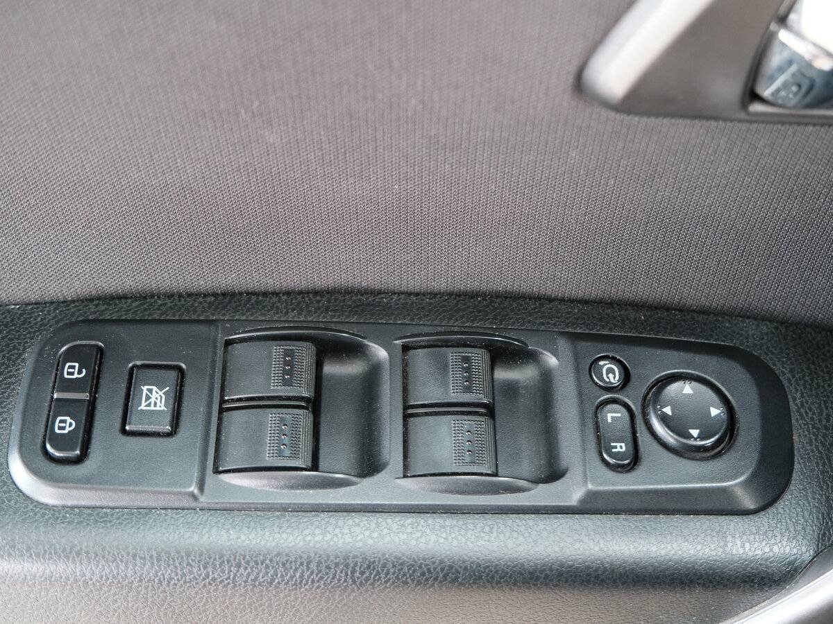 FAW Besturn X80, 2017 Фото №6