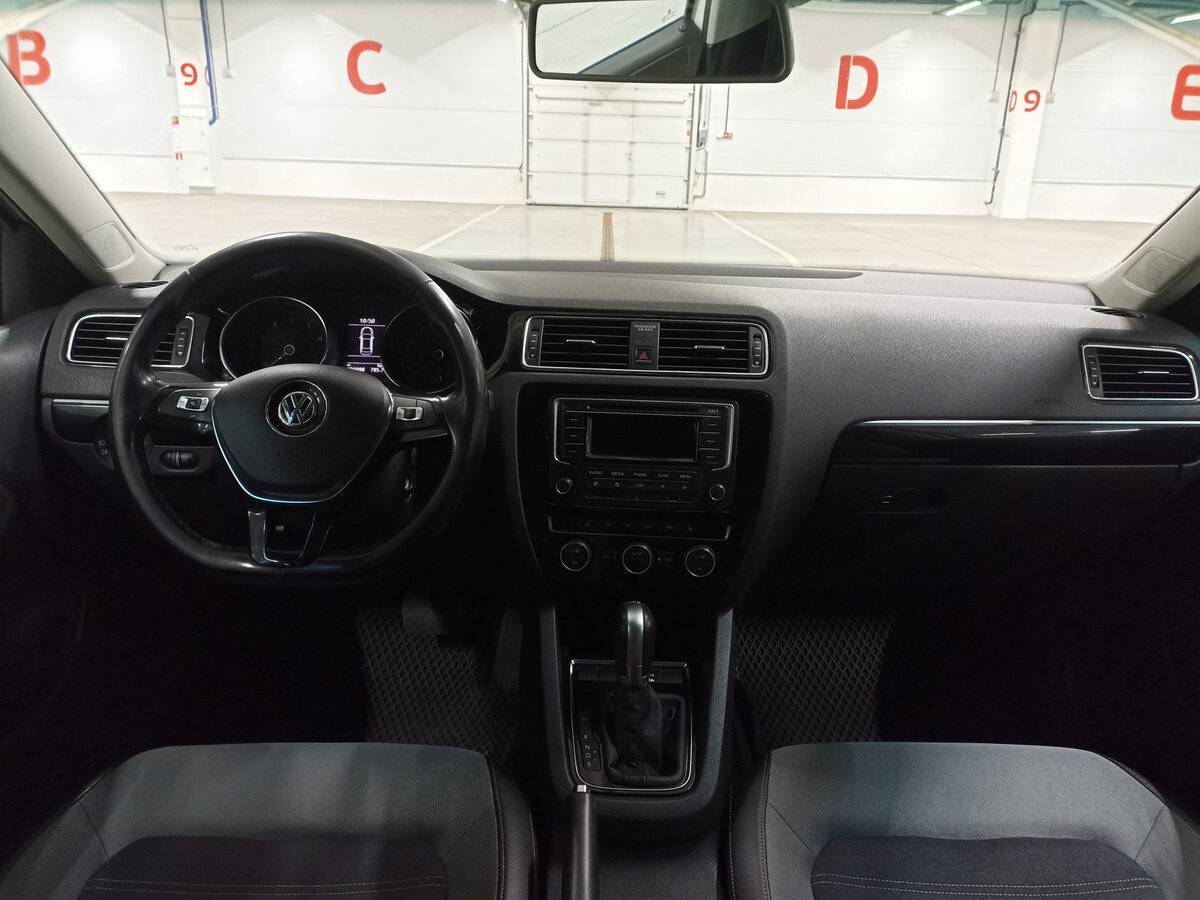Volkswagen Jetta, 2015 Фото №14