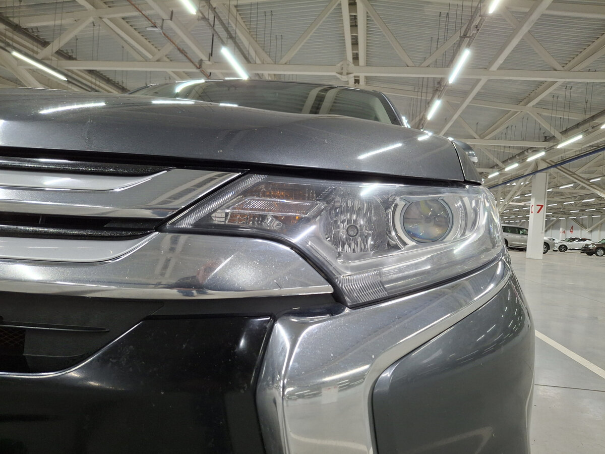 Mitsubishi Outlander III Рестайлинг 2, 2015 Фото №17