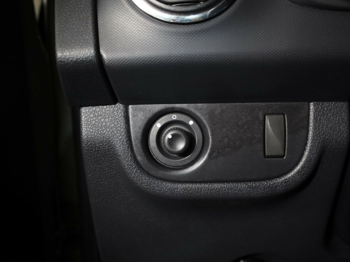 Renault Logan II, 2015 Фото №16