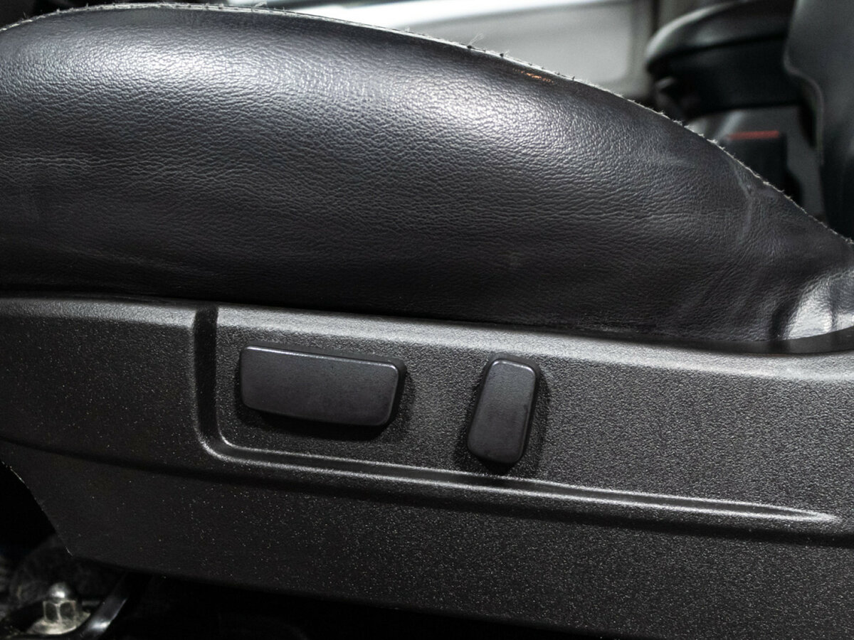 Mitsubishi Pajero Sport II, 2013 Фото №12