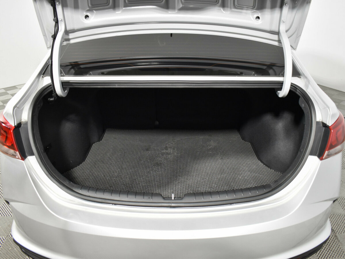 Hyundai Solaris II Рестайлинг, 2020 Фото №19